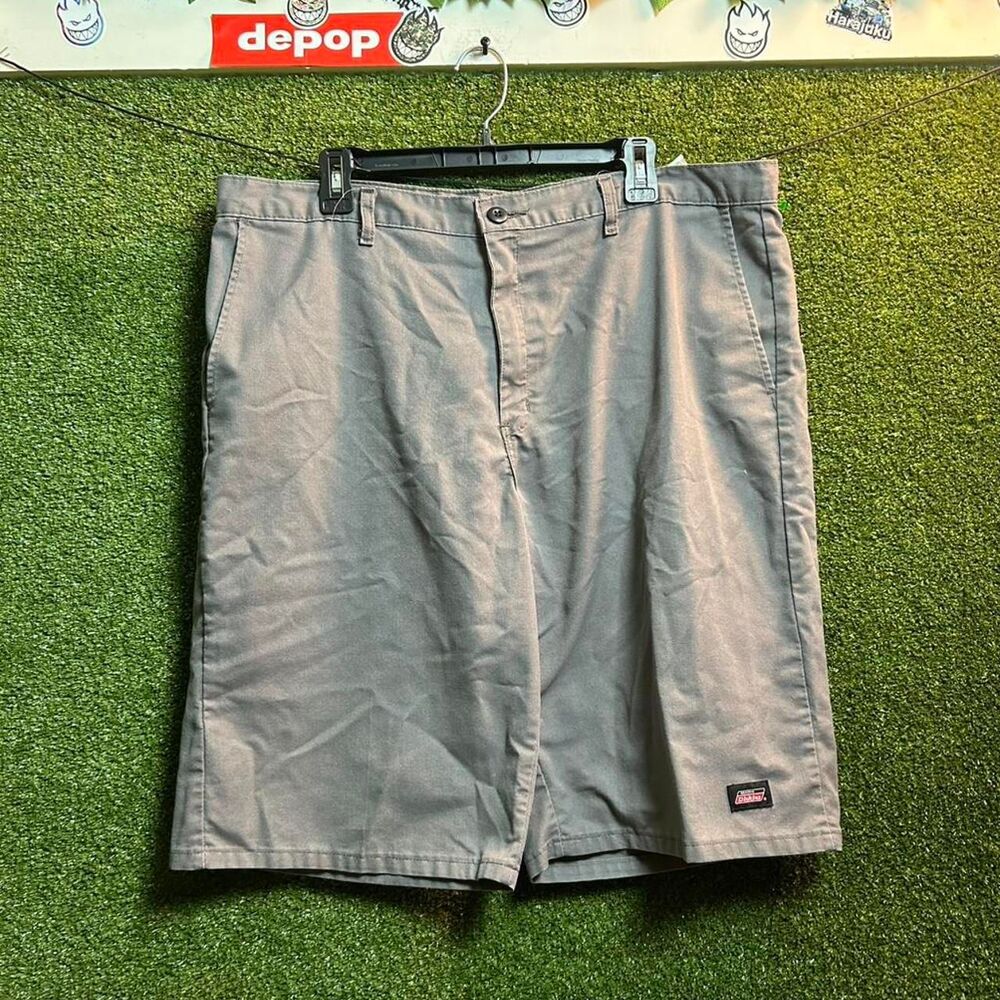 Dickies Men's Grey and Khaki Shorts